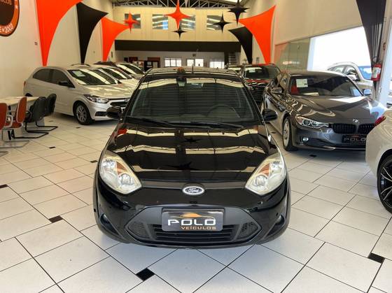 FORD FIESTA 1.6 ROCAM SE SEDAN 8V FLEX 4P MANUAL